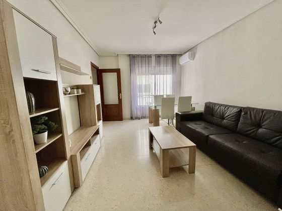 Foto 2 de Pis en lloguer a calle Montesa de 2 habitacions amb mobles i aire acondicionat