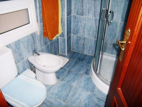 Foto 2 de Pis en venda a Miranda de Ebro de 3 habitacions amb mobles i calefacció