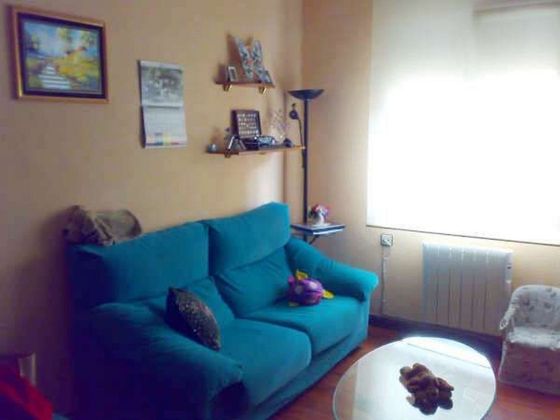 Foto 2 de Venta de piso en Miranda de Ebro de 3 habitaciones con muebles y calefacción