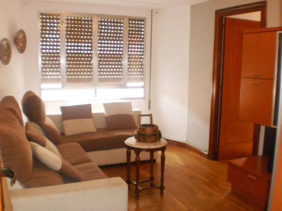 Foto 1 de Pis en venda a Miranda de Ebro de 3 habitacions amb terrassa i mobles