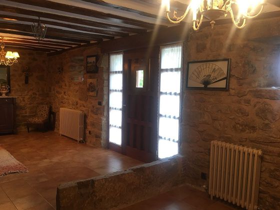 Foto 2 de Venta de casa en Miranda de Ebro de 6 habitaciones con terraza y garaje