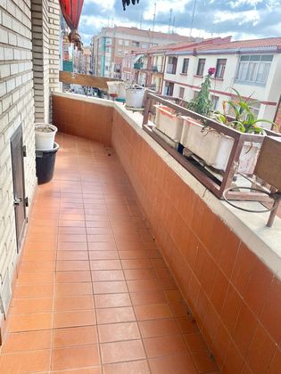 Foto 2 de Venta de piso en Miranda de Ebro de 4 habitaciones con terraza y garaje