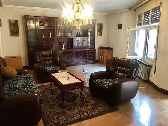 Foto 2 de Pis en venda a Miranda de Ebro de 4 habitacions amb terrassa i calefacció