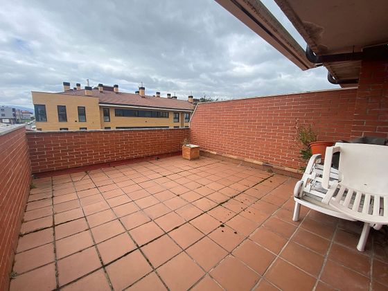 Foto 1 de Venta de casa en Miranda de Ebro de 3 habitaciones con terraza y garaje