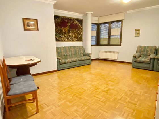 Foto 2 de Venta de piso en Miranda de Ebro de 3 habitaciones con terraza y garaje