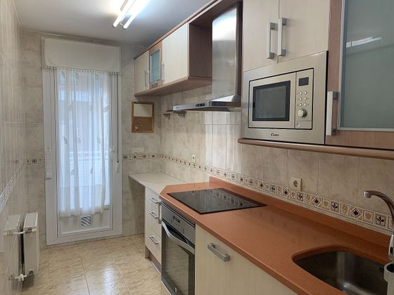 Foto 2 de Venta de piso en Miranda de Ebro de 3 habitaciones con garaje y calefacción