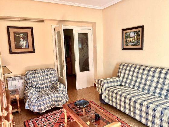 Foto 1 de Pis en venda a Miranda de Ebro de 4 habitacions amb terrassa i calefacció