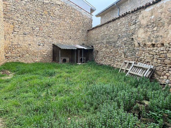 Foto 1 de Venta de casa en Miranda de Ebro de 4 habitaciones con garaje y jardín