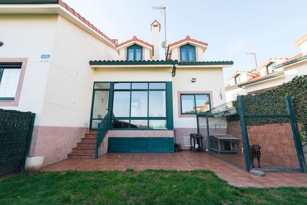 Foto 2 de Casa en venda a Cambre de 3 habitacions amb terrassa i garatge