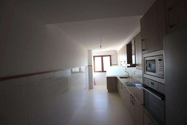Foto 1 de Dúplex en venta en Piñeiros- Freixeiro de 4 habitaciones con garaje y calefacción