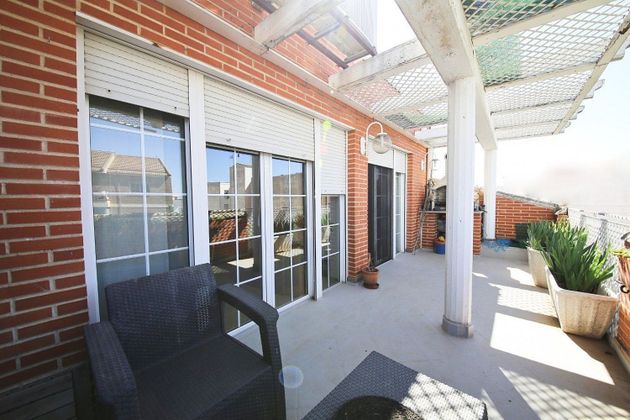 Foto 2 de Dúplex en venda a Tomelloso de 4 habitacions amb terrassa i garatge