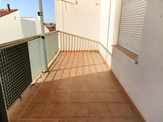 Foto 1 de Piso en venta en Pozuelo de Calatrava de 3 habitaciones con terraza y balcón