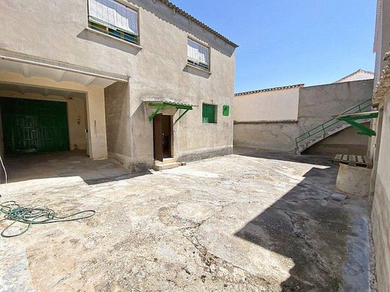 Foto 1 de Xalet en venda a Argamasilla de Alba de 4 habitacions amb terrassa i garatge