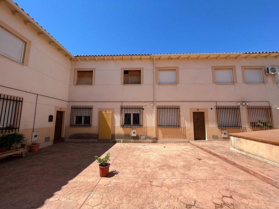 Foto 1 de Casa en venda a Herencia de 2 habitacions amb garatge