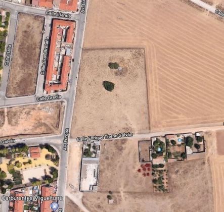 Foto 2 de Venta de terreno en Miguelturra de 11141 m²