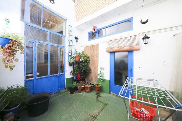 Foto 1 de Chalet en venta en Tomelloso de 6 habitaciones con garaje y aire acondicionado