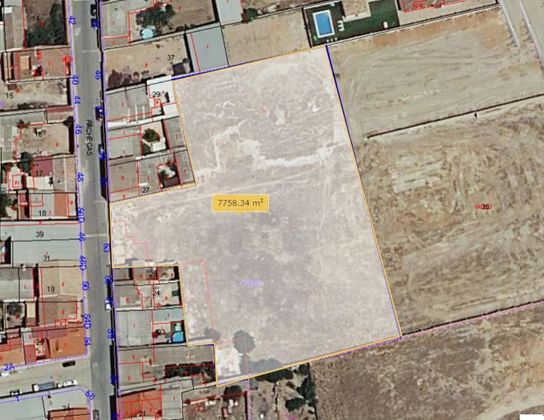 Foto 1 de Venta de terreno en Argamasilla de Alba de 7782 m²
