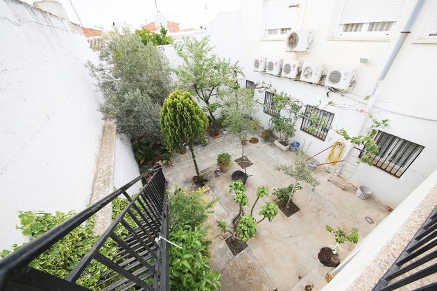 Foto 2 de Xalet en venda a Tomelloso de 8 habitacions amb terrassa i garatge