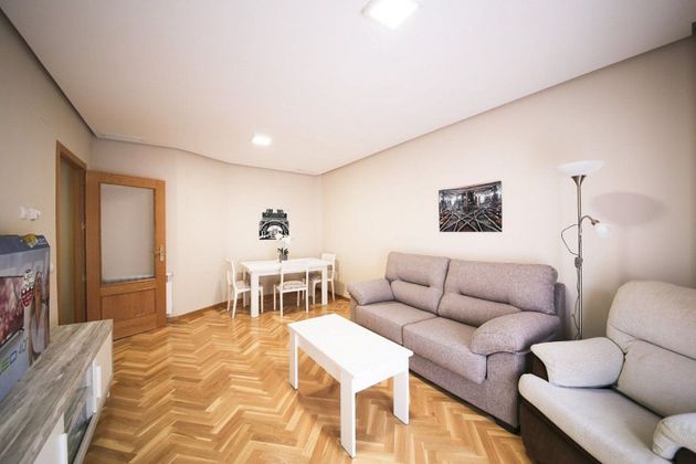 Foto 2 de Pis en venda a Tomelloso de 2 habitacions amb garatge i aire acondicionat