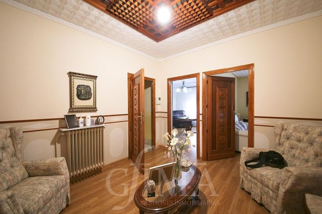 Foto 2 de Xalet en venda a Tomelloso de 4 habitacions amb terrassa i aire acondicionat