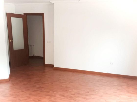 Foto 2 de Piso en venta en Pozuelo de Calatrava de 2 habitaciones con garaje y calefacción