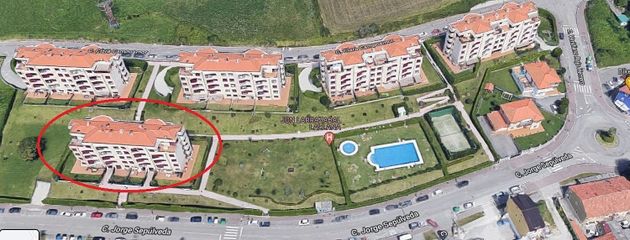 Foto 2 de Venta de piso en Valdenoja - La Pereda de 3 habitaciones con piscina y garaje