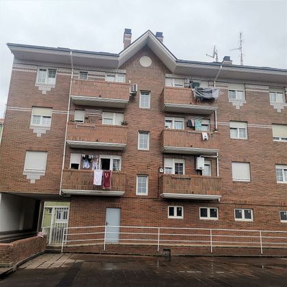 Foto 1 de Dúplex en venda a Cerezo - Aspla - Torres de 3 habitacions amb garatge i balcó