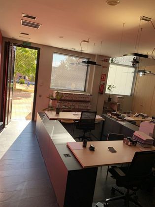 Foto 2 de Oficina en venda a calle Almendrera de 90 m²