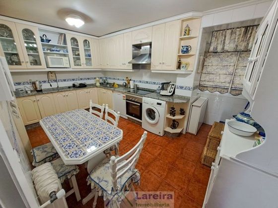 Foto 1 de Piso en venta en Travesía de Vigo - San Xoán de 4 habitaciones con terraza y calefacción