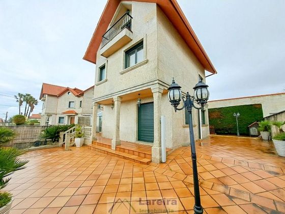 Foto 2 de Casa en lloguer a Alcabre - Navia - Comesaña de 4 habitacions amb terrassa i garatge