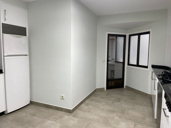 Foto 2 de Pis en lloguer a Areal – Zona Centro de 4 habitacions amb terrassa i garatge