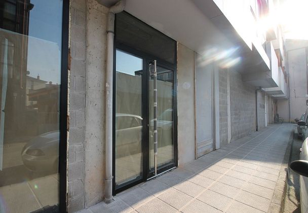 Foto 1 de Venta de local en calle Matilde de la Torre de 100 m²