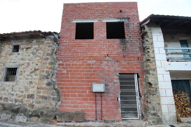 Foto 2 de Casa en venda a barrio Sarceda de 3 habitacions amb calefacció