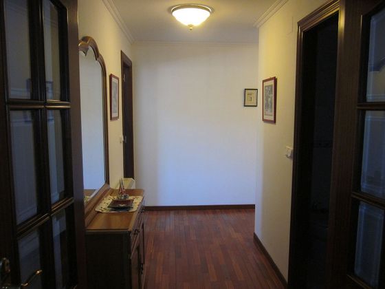 Foto 2 de Pis en venda a calle Instituto de 1 habitació amb calefacció i ascensor