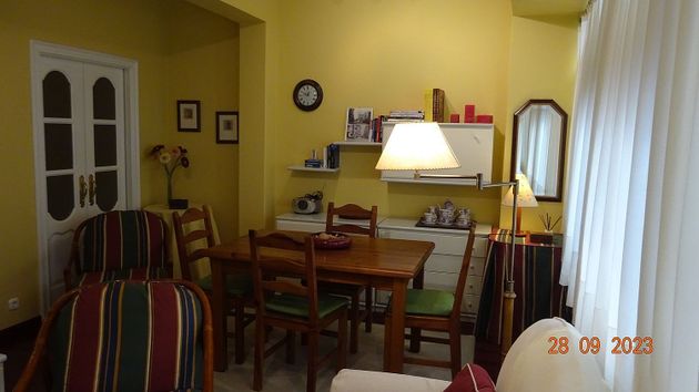 Foto 2 de Pis en lloguer a calle Eduardo Pondal de 2 habitacions amb mobles
