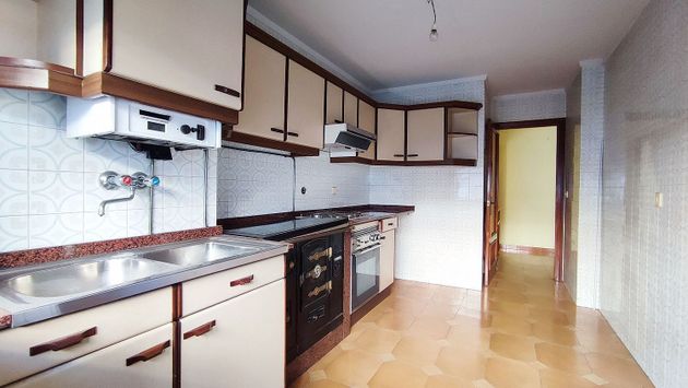 Foto 2 de Pis en venda a calle Ildefonso Sanchez del Rio de 4 habitacions amb terrassa i garatge