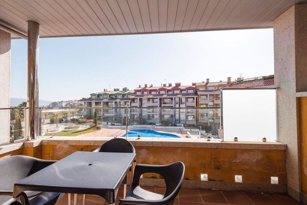 Foto 2 de Piso en venta en Adina-Portonovo de 2 habitaciones con terraza y piscina