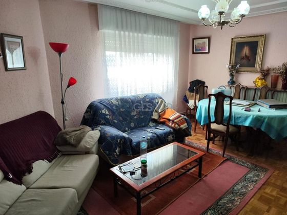 Foto 1 de Piso en venta en La Vega - Oteruelo de 3 habitaciones con calefacción