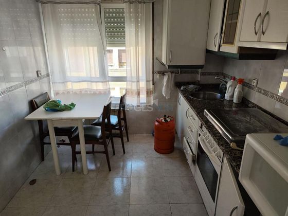Foto 1 de Piso en venta en La Vega - Oteruelo de 4 habitaciones con terraza y calefacción