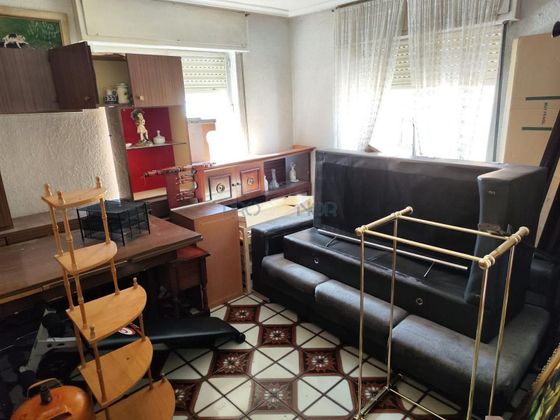 Foto 2 de Pis en venda a La Vega - Oteruelo de 4 habitacions amb terrassa i calefacció