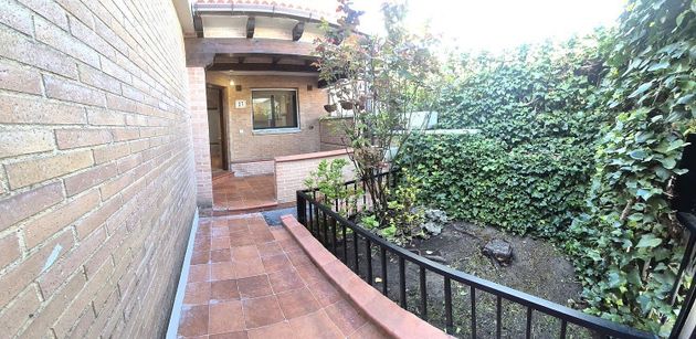 Foto 2 de Casa adosada en venta en Laguna de Duero de 3 habitaciones con terraza y garaje