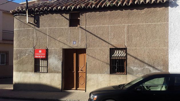 Foto 1 de Chalet en venta en Almodóvar del Campo de 3 habitaciones con terraza