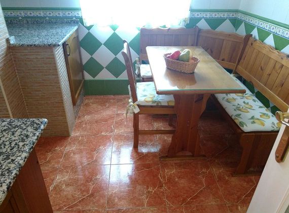 Foto 1 de Pis en venda a Centro - Puertollano de 3 habitacions amb terrassa i mobles