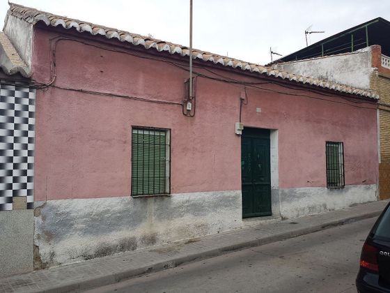 Foto 2 de Chalet en venta en Carretera de Córdoba - Libertad de 4 habitaciones con terraza