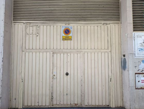 Foto 2 de Garatge en venda a calle Compas de Santo Dominigo de 13 m²