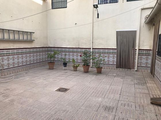 Foto 2 de Casa adossada en venda a Centro - Puertollano de 4 habitacions amb balcó i aire acondicionat