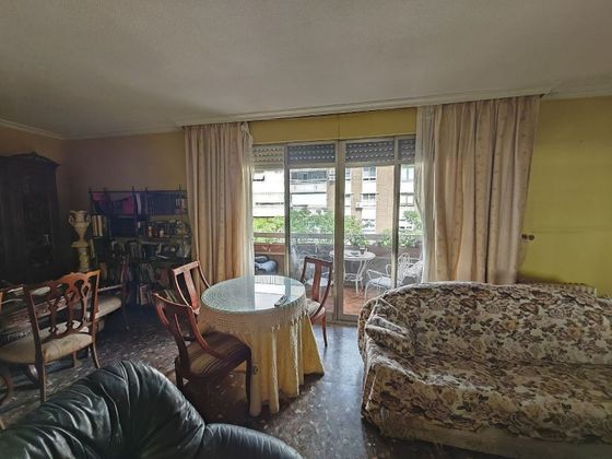 Foto 2 de Pis en venda a Marianistas - AVE de 5 habitacions amb terrassa i garatge