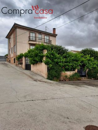 Foto 1 de Casa en venda a Huertos (Los) de 5 habitacions amb garatge i jardí