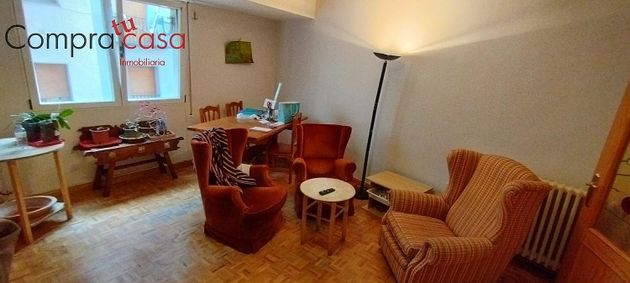 Foto 2 de Piso en venta en Centro - Segovia de 4 habitaciones con garaje y calefacción