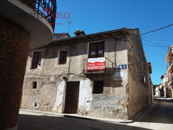 Foto 1 de Venta de casa rural en Turégano de 4 habitaciones y 196 m²